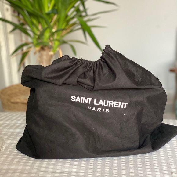 YSL Cabas crocodile embossed leather purse - Picture 7 of 8